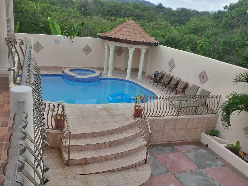 Pinnacle View Estate Micaila Villa مونتيغو باي